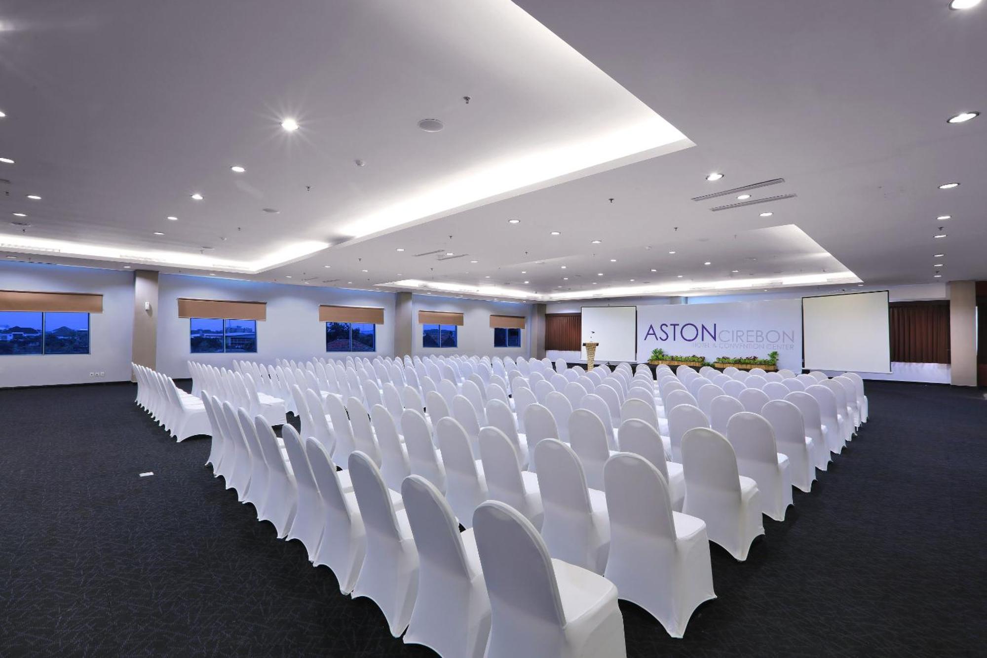 Aston Cirebon Hotel And Convention Center Exterior photo